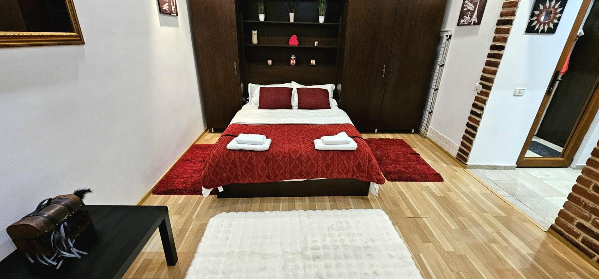公寓 Tantra 5 Magheru 布加勒斯特